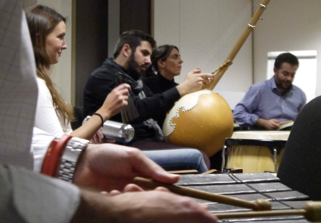 team building musical à Lyon avec un petit groupe de la société Integra