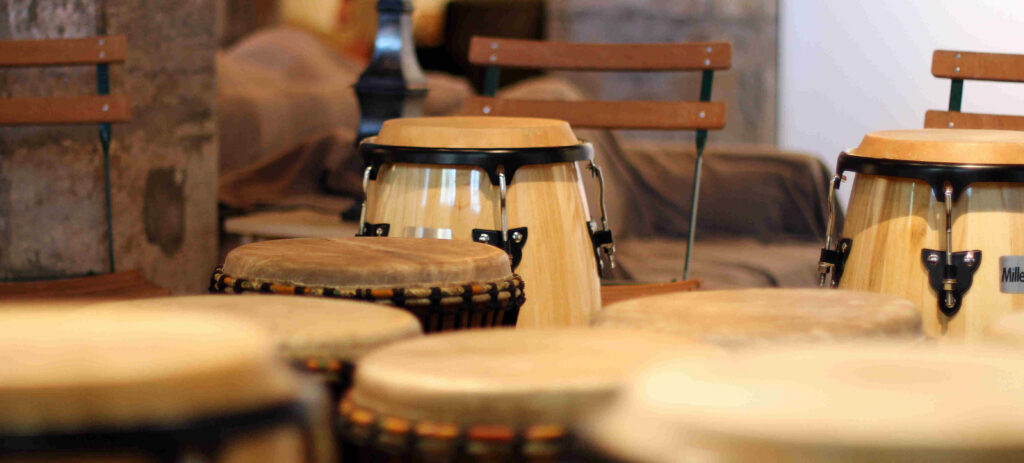percussions installées pour un teambuilding drumcircle
