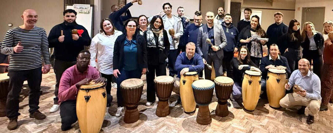 team building percussion avec 25 personnes